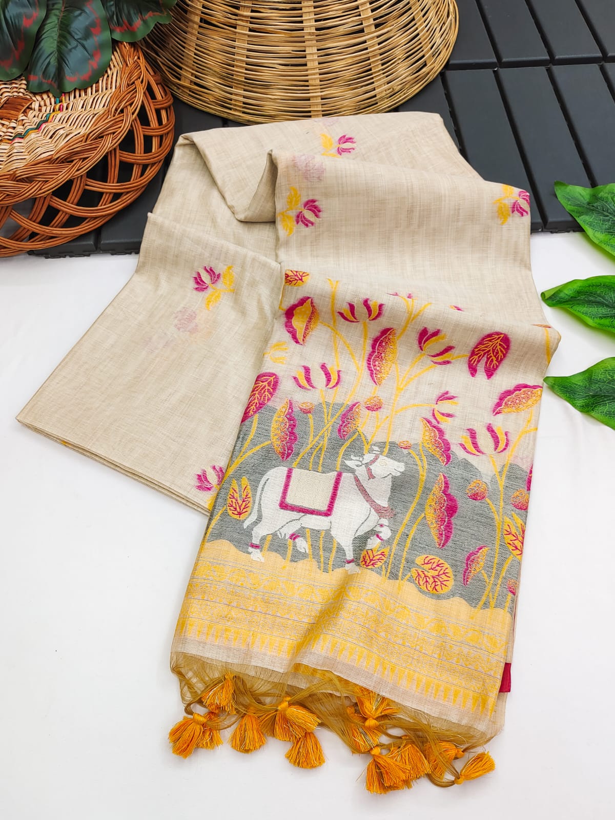 Semi Muga Silk Saree - Gold Pichwai