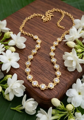 Panchaloham white stud necklace