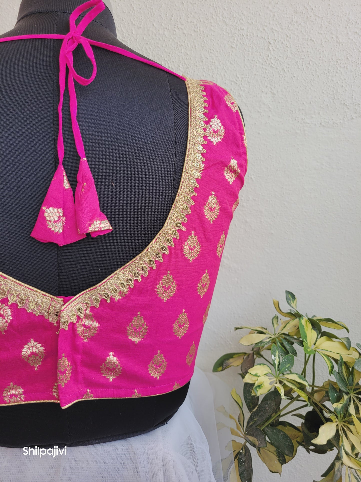 Silk Butta sleeveless padded rani pink blouse
