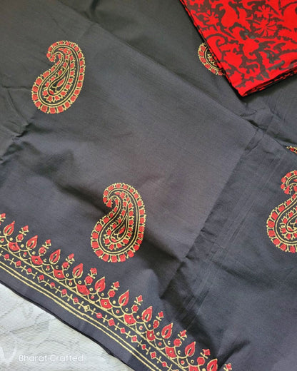 Cotton Mix Block Printed Saree with Contrast Additional Blouse Piece - Florescent Pink Paisley on Black