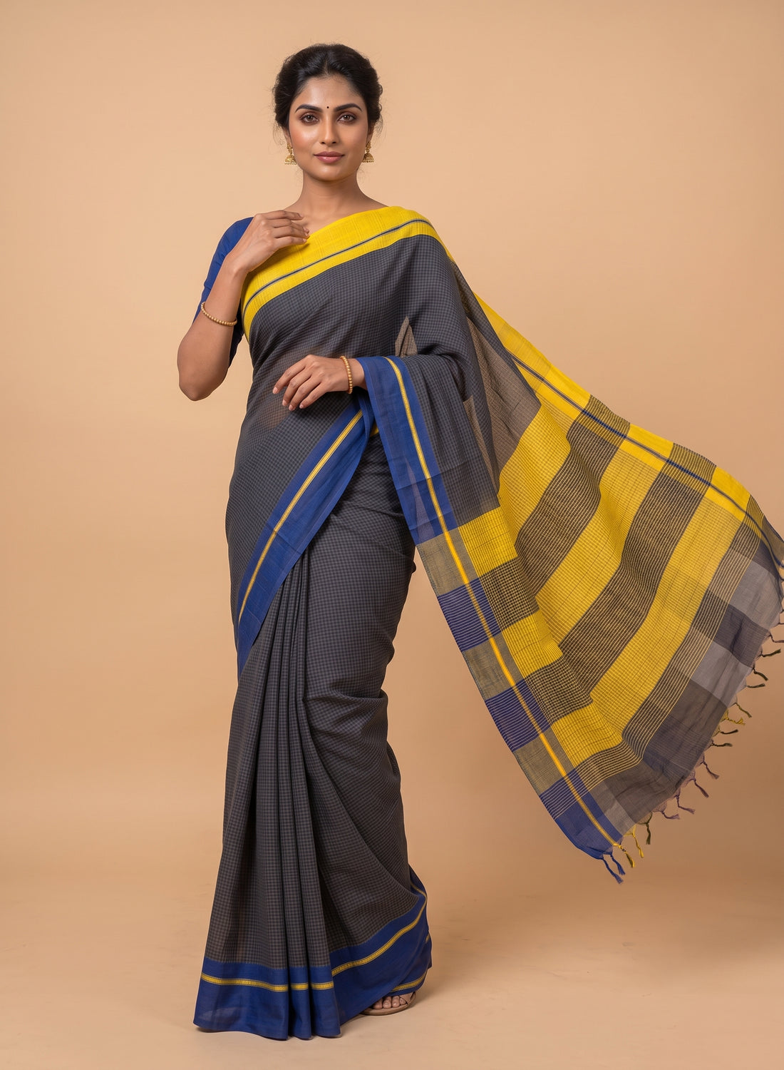 Black Patteda Anchu Handloom Cotton ganga jamuna border Saree – Blue & Yellow Striped Pallu