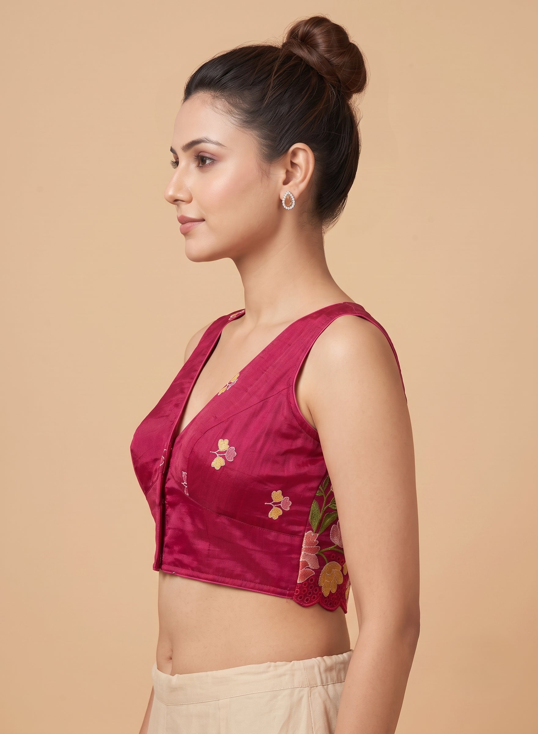 Floral Fantasy Scallop Edge Sleeveless Blouse - Dark Wine
