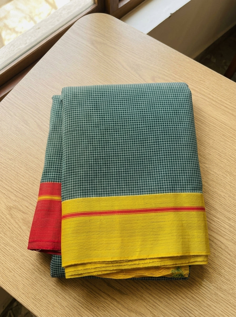 Green Patteda Anchu Handloom Cotton Saree – Ganga Jamuna Border with Yellow Pallu