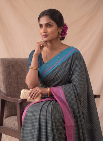 Green Patteda Anchu Handloom Cotton ganga jamuna border Saree – Pink and Blue borders