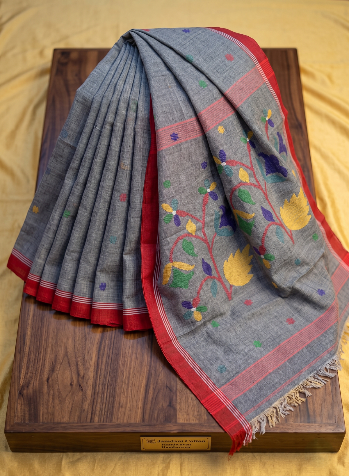 Handloom Jamdani Grey Mul Cotton Saree with Floral Buttas