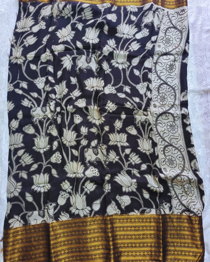 Kalamkari Chennur silk 7 Inch Kanchi border saree - Black Pichwai