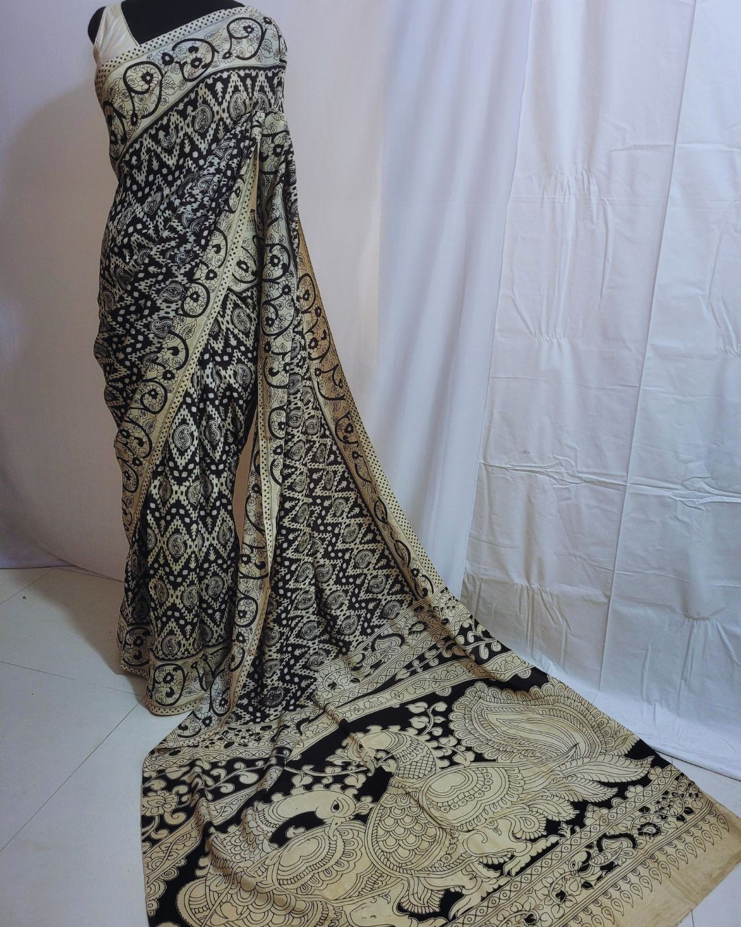 Kalamkari Cotton Silk Black Geometric Screen Printed Saree - Black