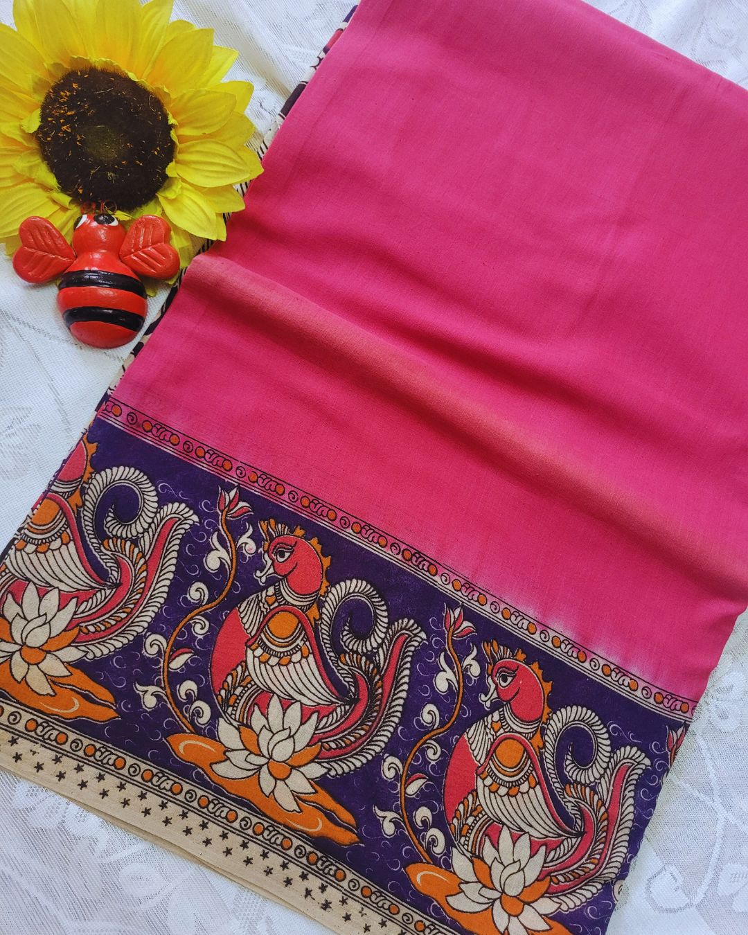 Kalamkari Double Dyed Pure MulMul Cotton Saree with 9-Inch Printed Border - Pink Swan Border