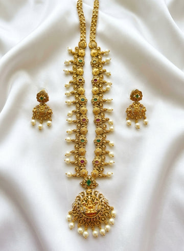 Lakshmi Pearl Long Harm Set