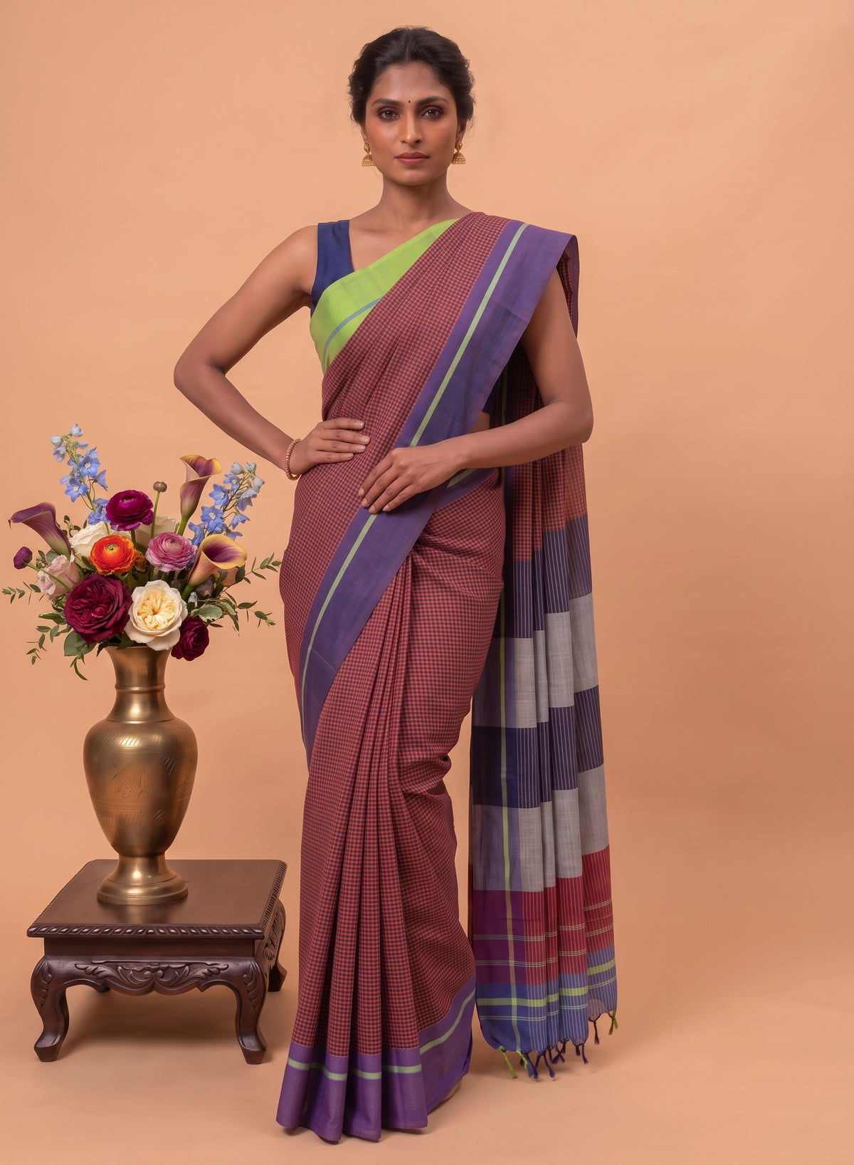 Maroon Patteda Anchu Handloom Cotton ganga jamuna border Saree – Green and Blue borders