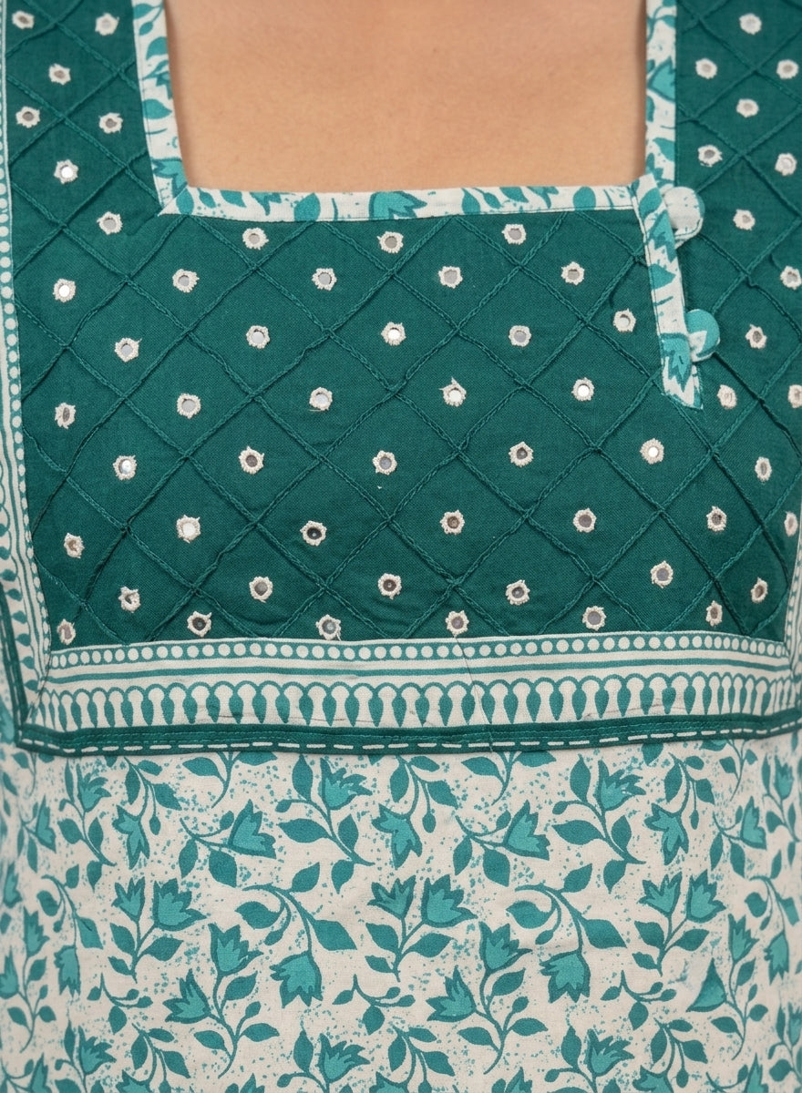 Teal Green Floral Block Print Cotton Nighty – Quilted Square Yoke