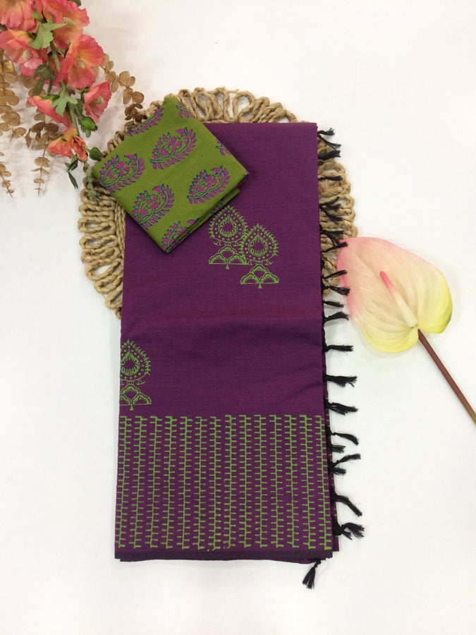 Cotton Mix Block Printed Saree with Contrast Additional Blouse Piece