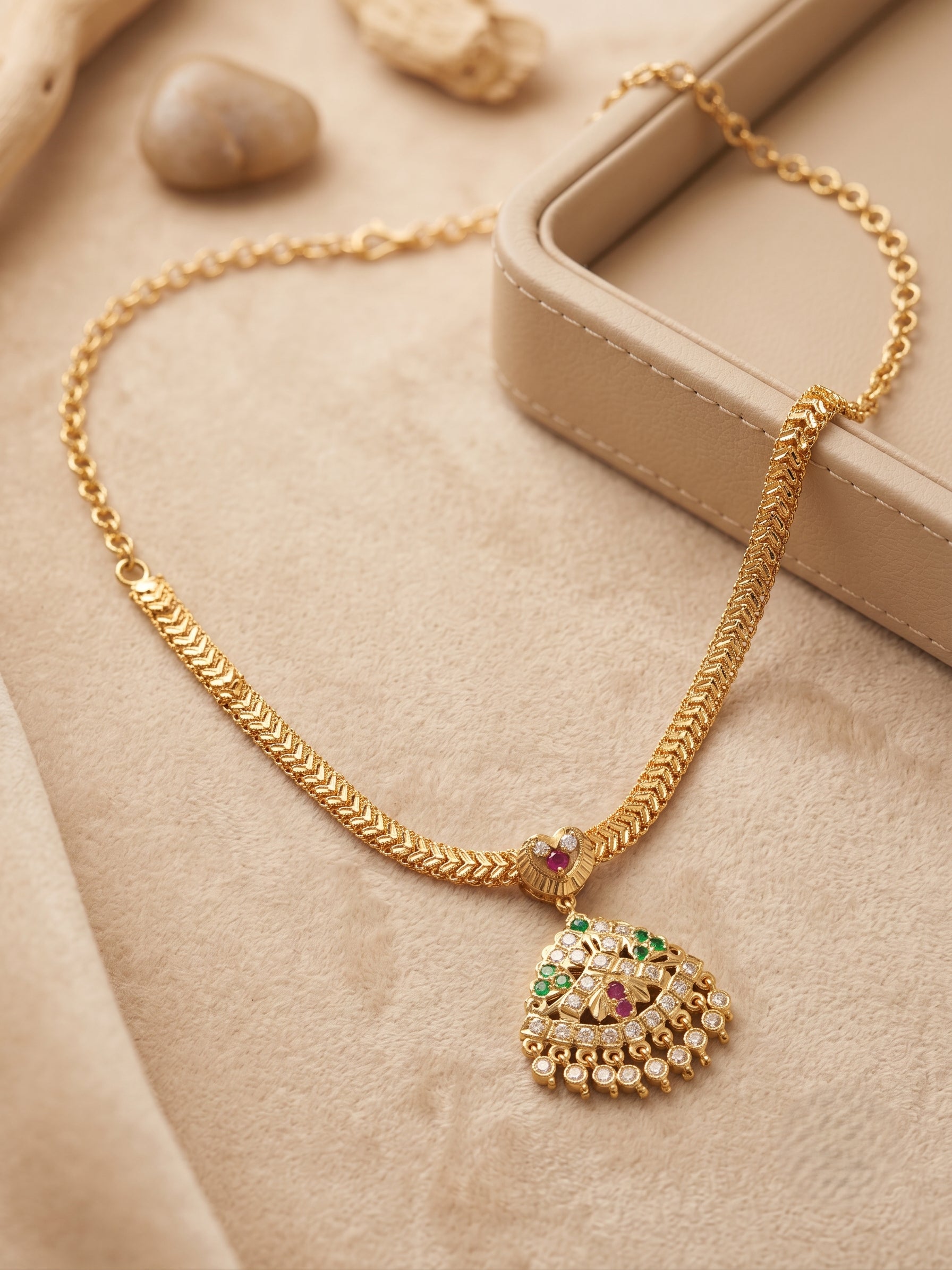 Pearl-Trimmed Geometric Attigai Necklace