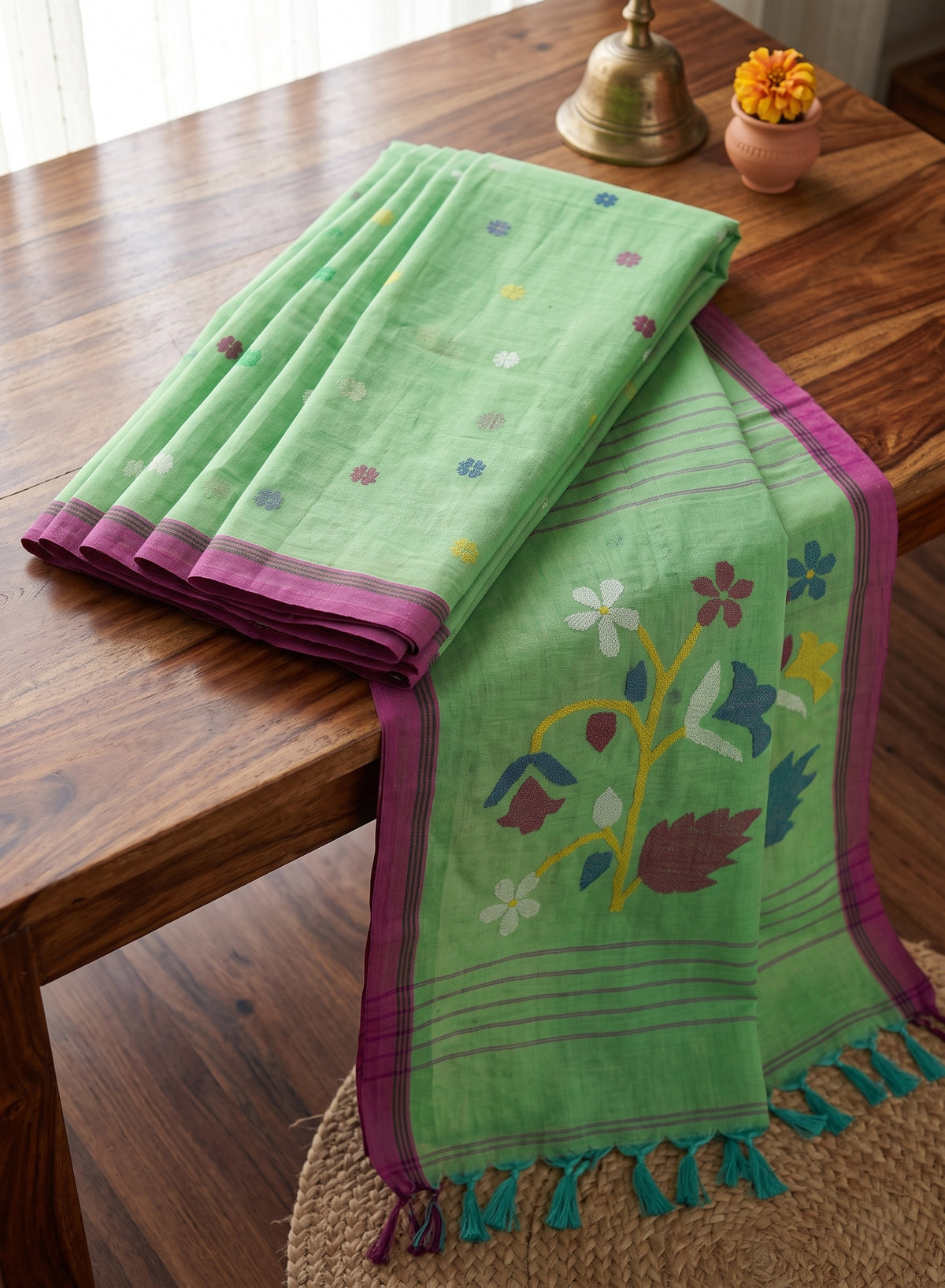 Pastel Green Jamdani Mul Cotton Saree with Floral Pallu & Pink Border