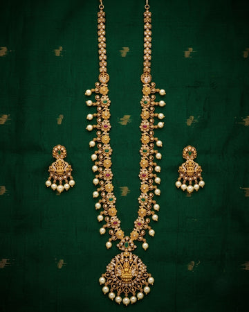 Lakshmi Pearl Long Harm Set