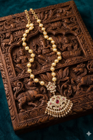 Alternative view of Vintage style panchaloham Necklace